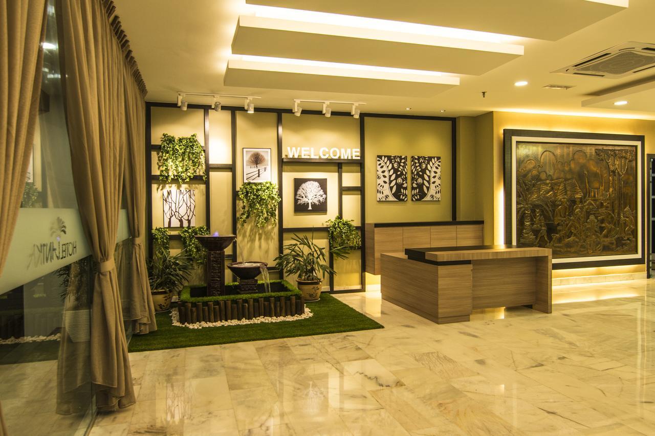 Hotel Anika Keluang Ngoại thất bức ảnh