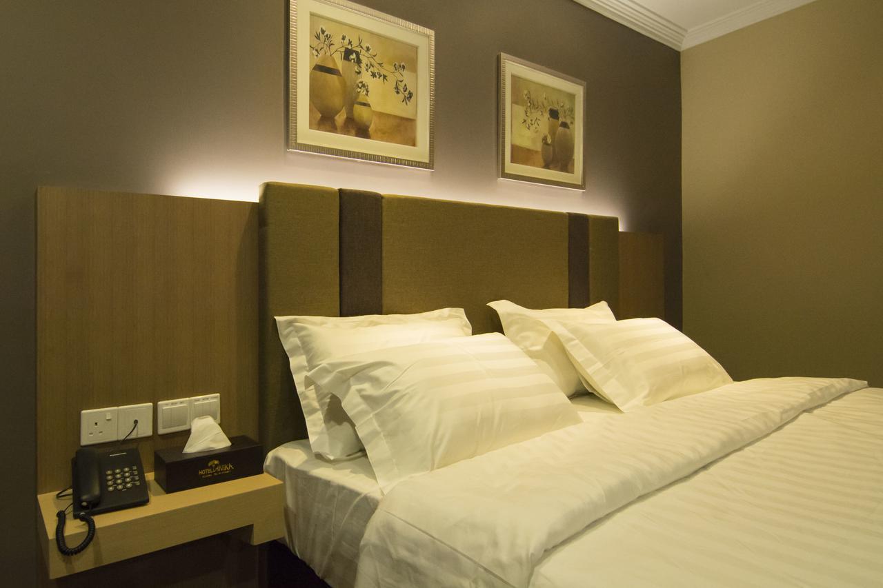 Hotel Anika Keluang Ngoại thất bức ảnh
